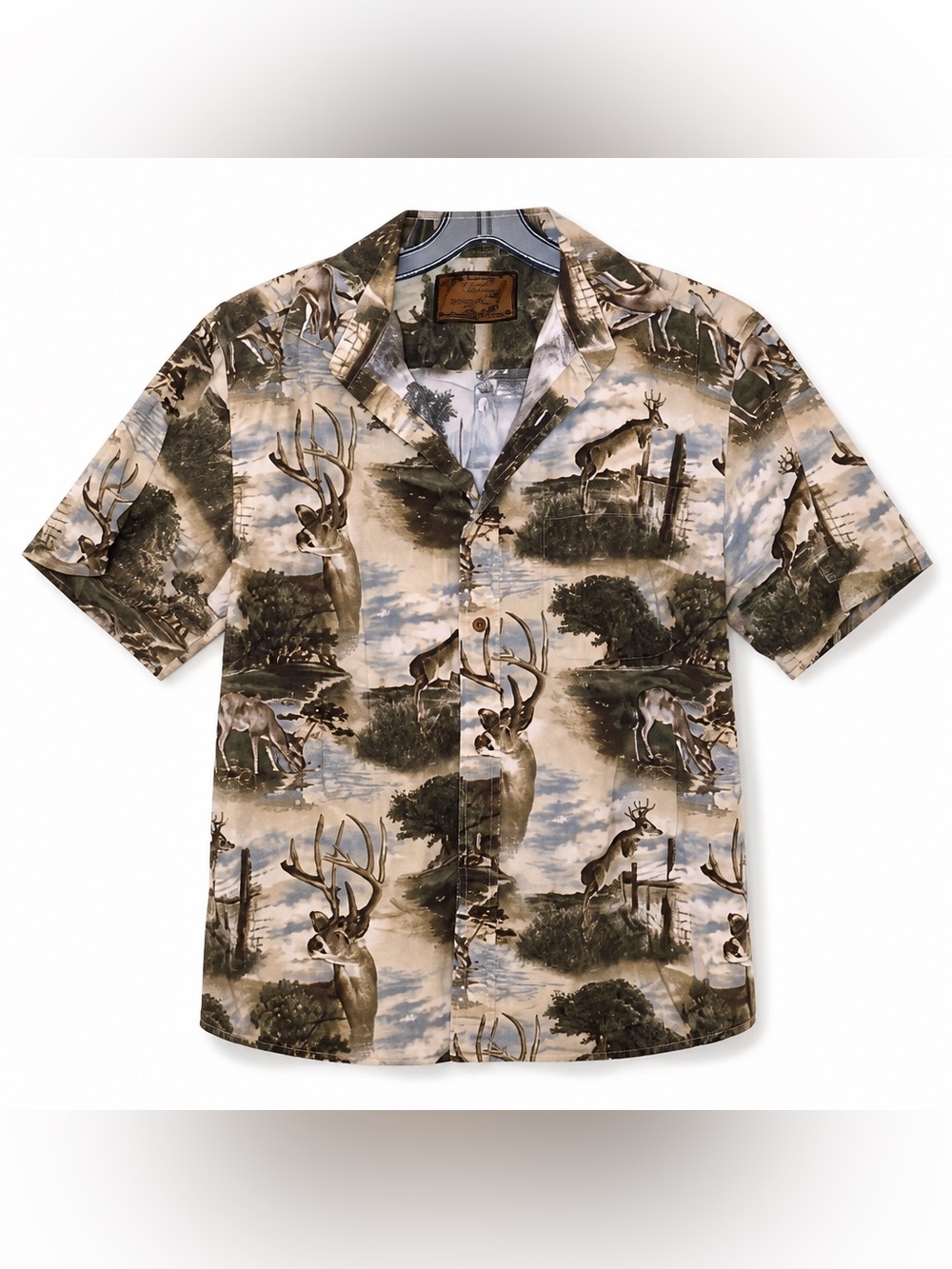 Bluff Creek Outfitters Size Medium Buck Theme Button Down Cotton Shirt